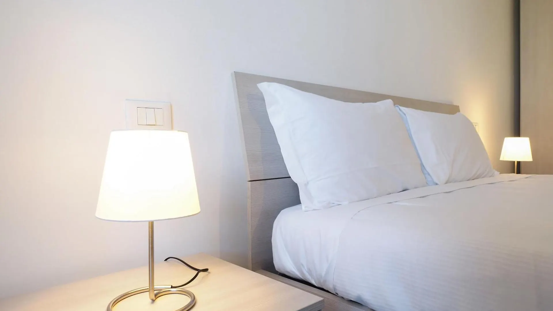 Contempora Apartments - Bilocale Piazza Grandi, 3 Milán